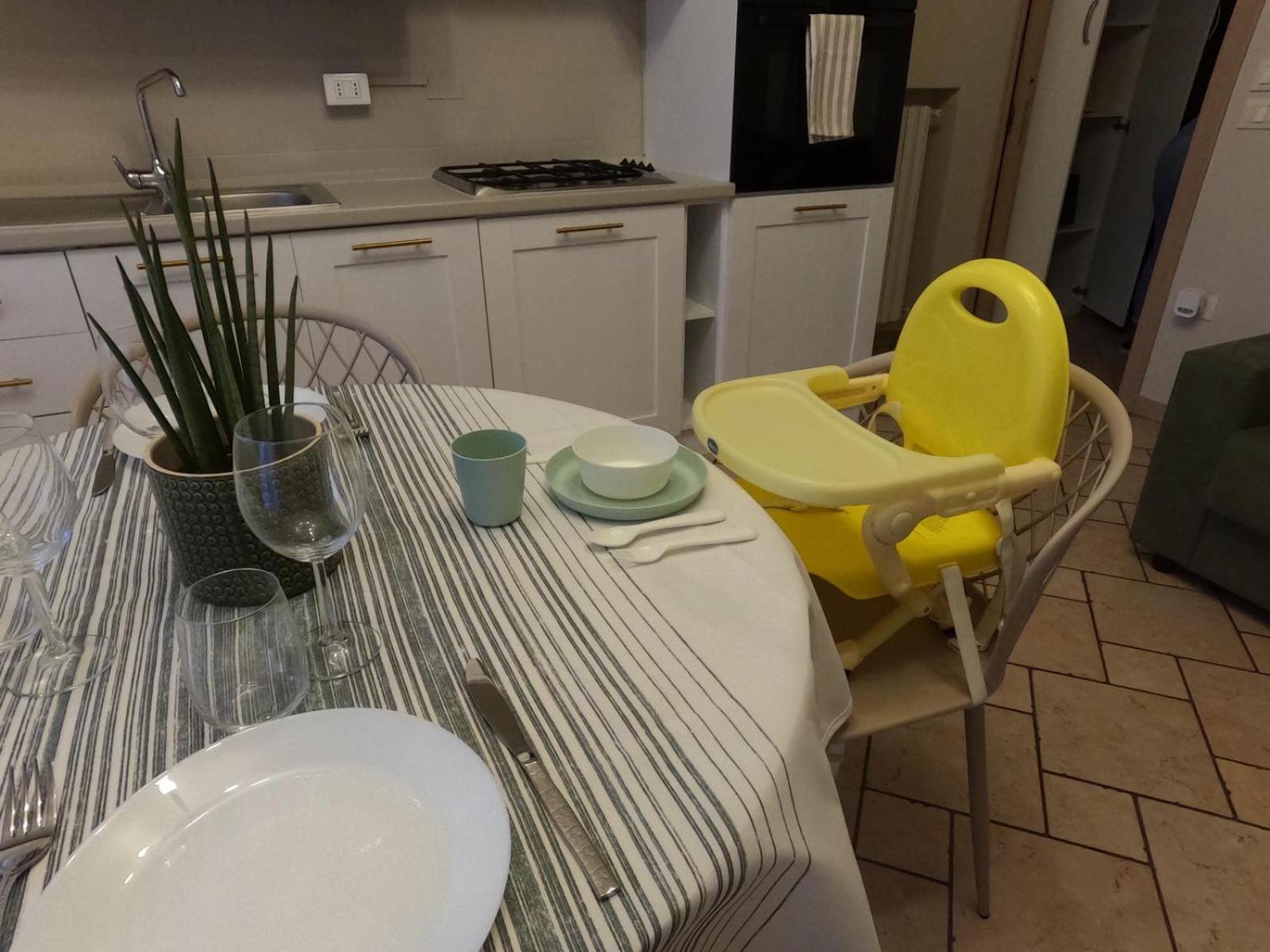 Hoya Apartment Сірміоне Екстер'єр фото